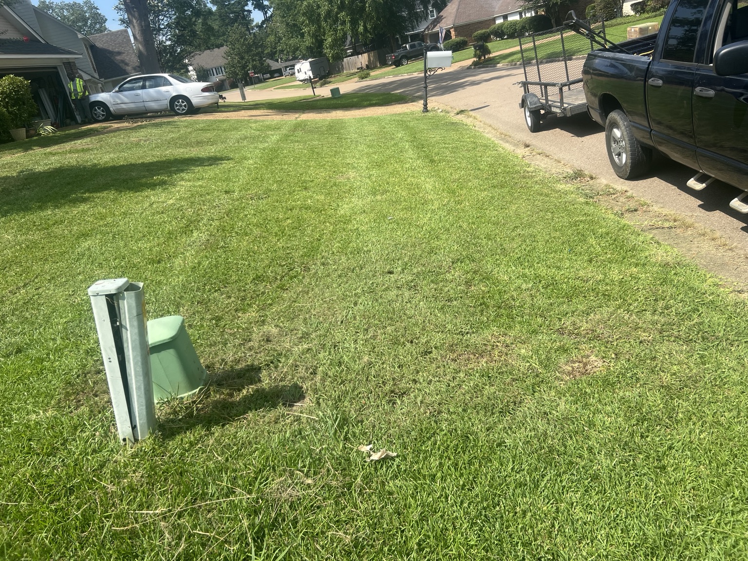 Biweekly lawn mowing project in Brandon Mississippi view 2